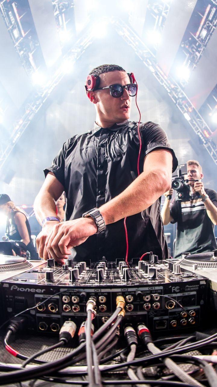 UPLOAD MIX